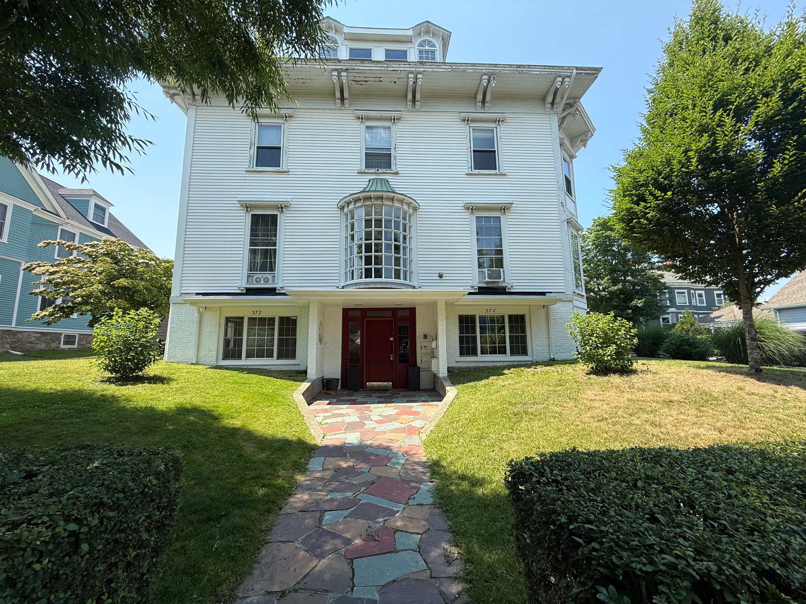 372 Broadway, Newport, RI 02840