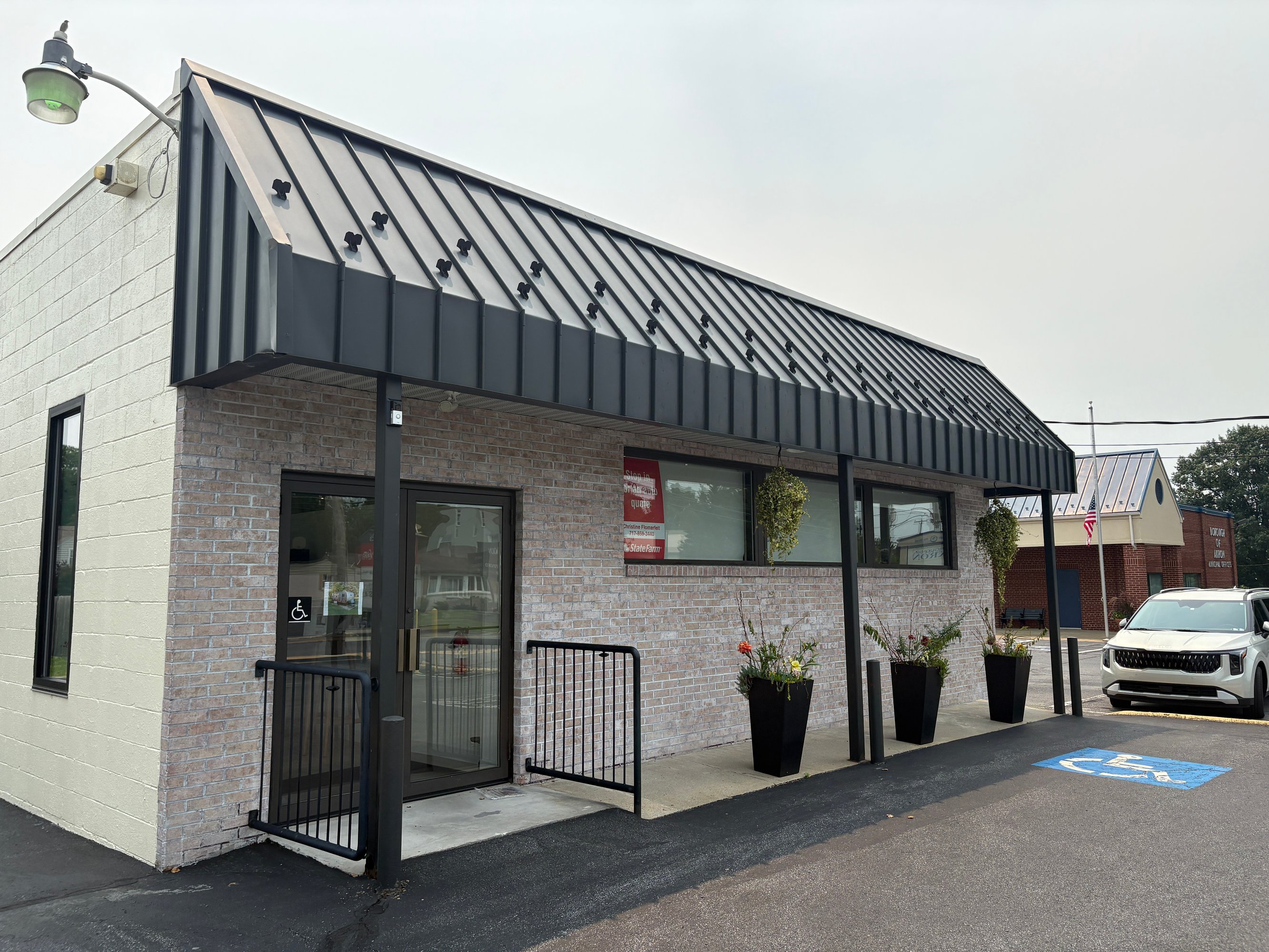 113 S 7Th St, Akron, PA 17501