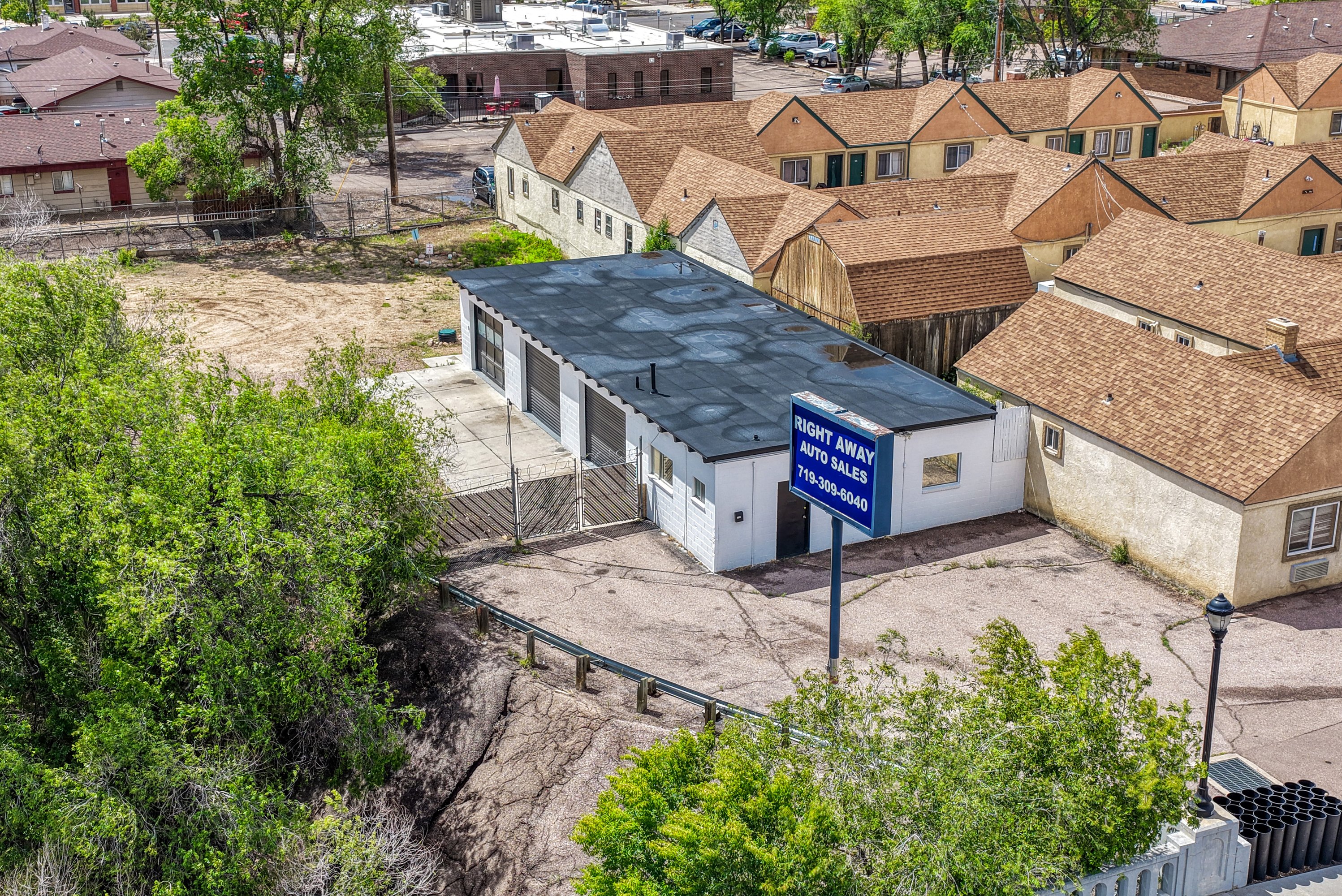 2702 Nevada Ave, Colorado Springs, CO 80907-6221