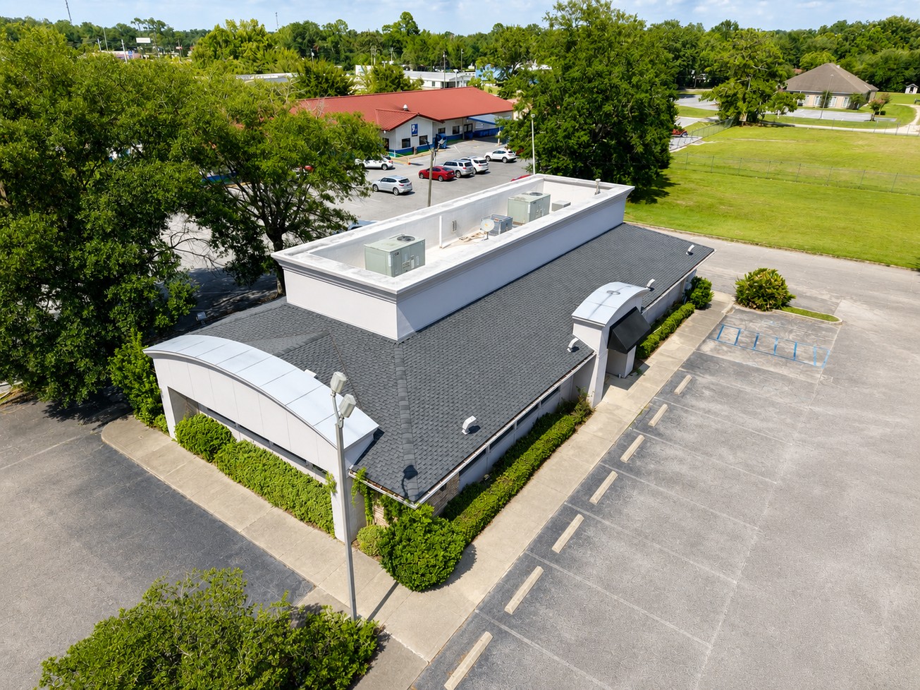 1329 Main St, Chipley, FL 32428