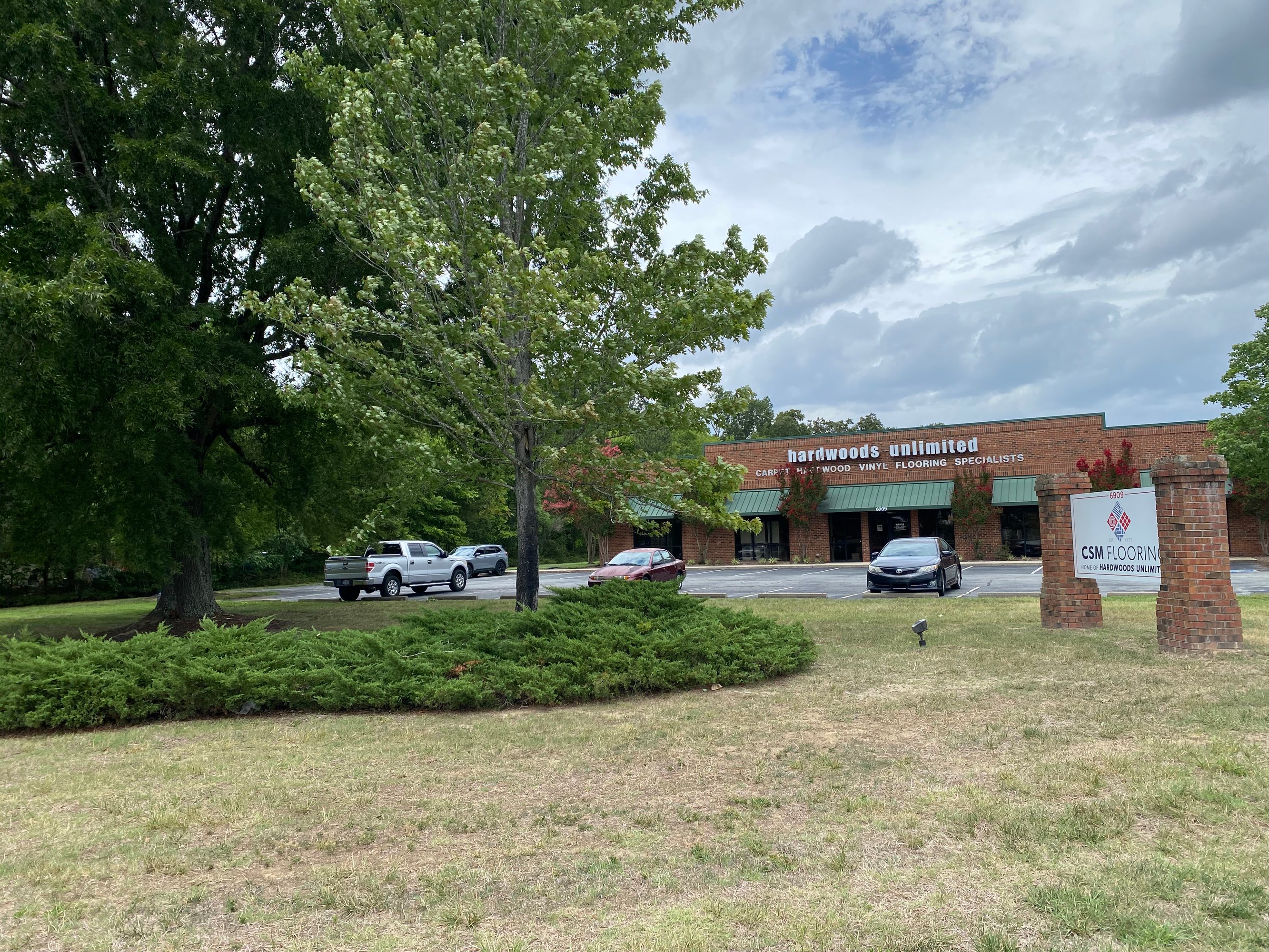 6909 Burlington Rd, Whitsett, NC 27377