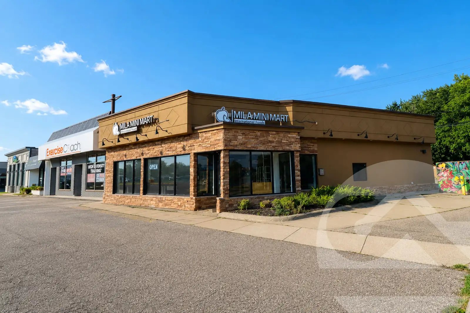32867 Woodward Ave, Royal Oak, MI 48073