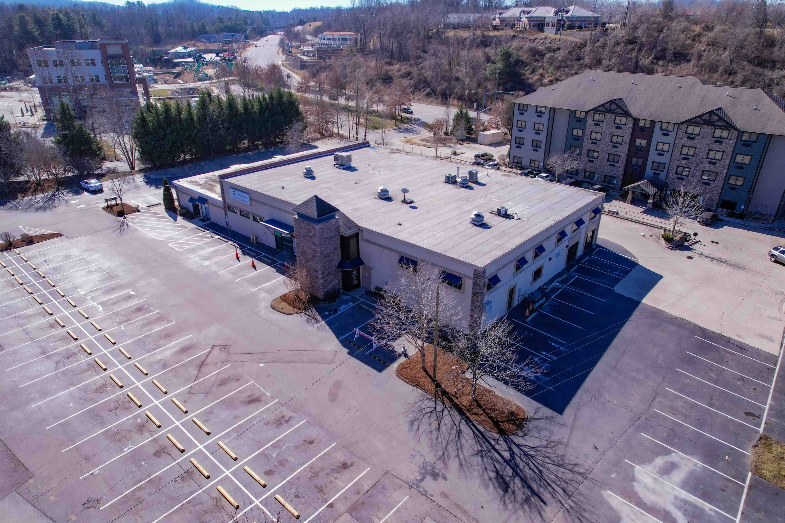 6 Roberts Rd, Asheville, NC 28803