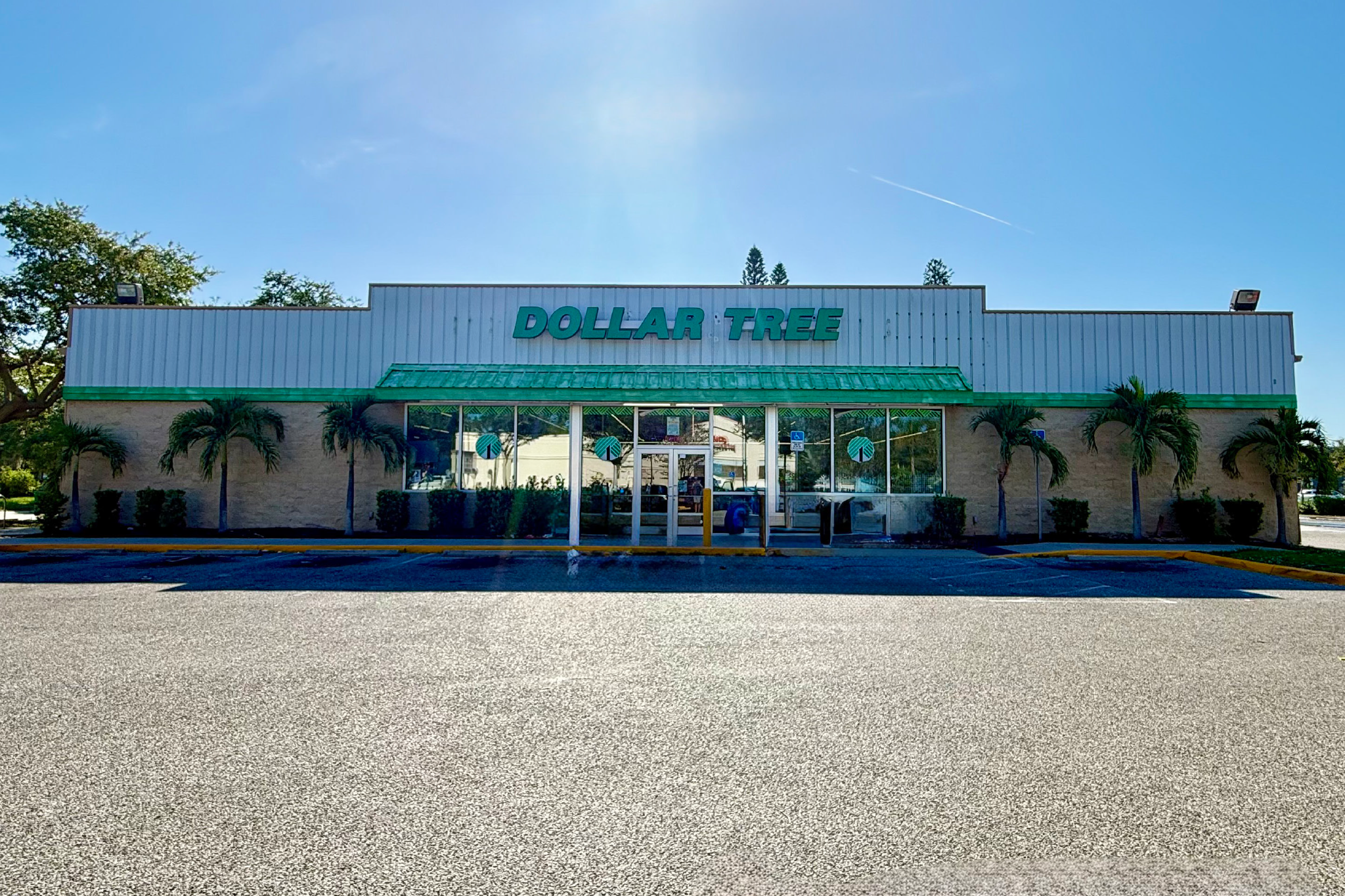 3708 N Tamiami Trl, Sarasota, FL 34234