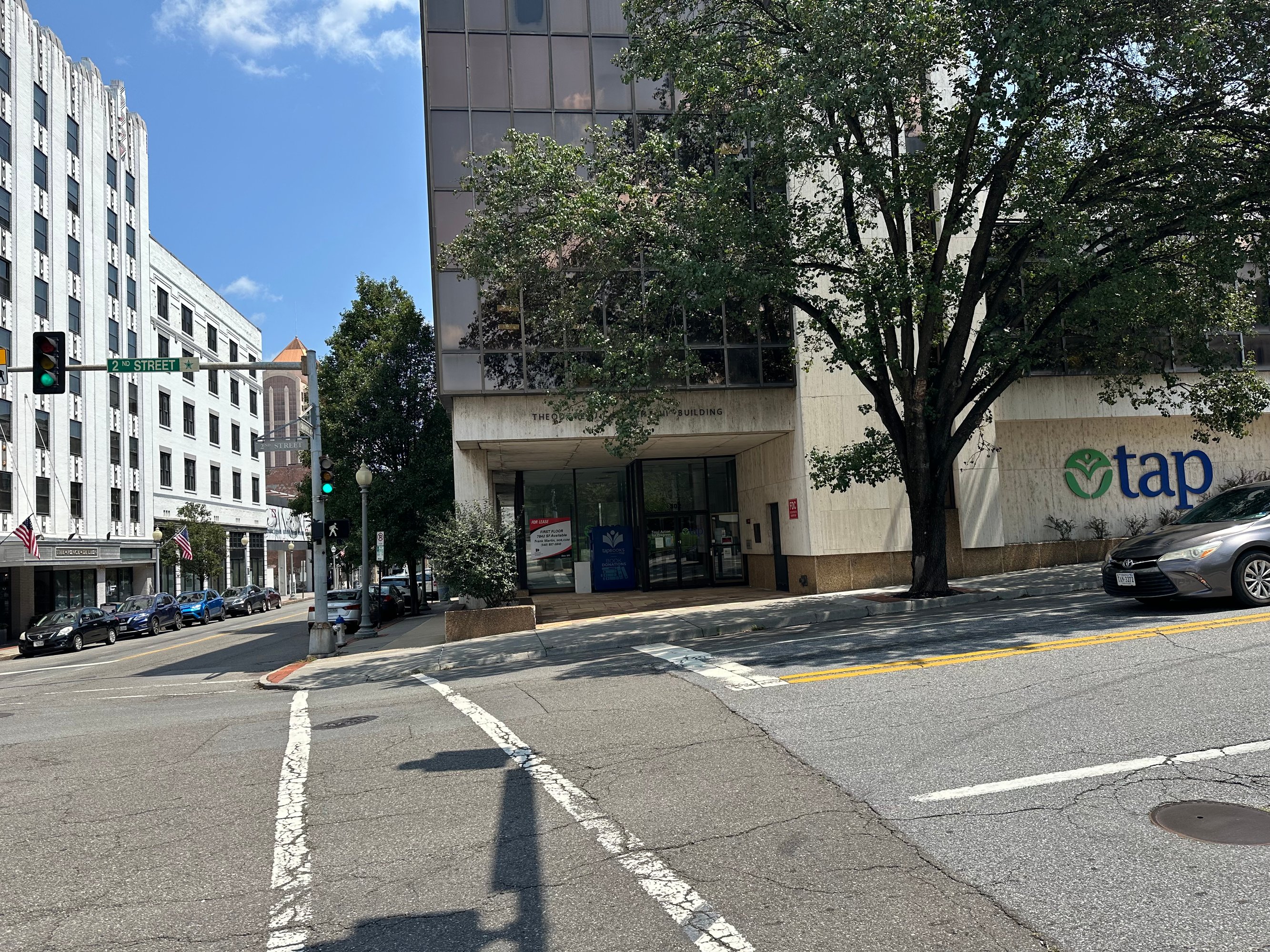 302 2Nd St SW ROANOKE VA 24011-1514, Roanoke, VA 24011