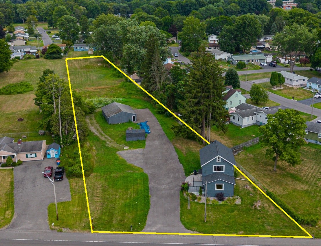 7894 Oswego Rd, Liverpool, NY 13090