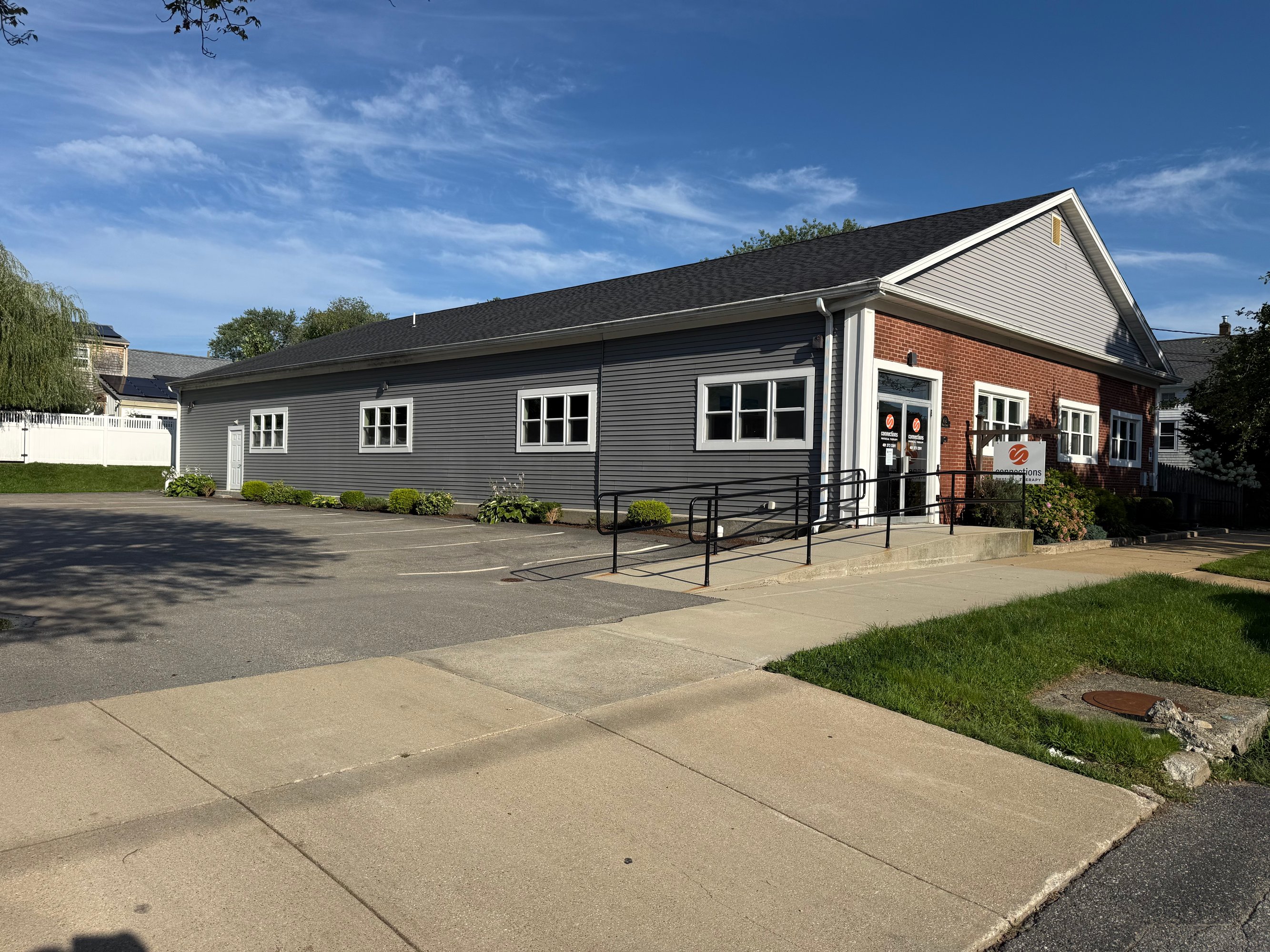 652 Wood St, Bristol, RI 02809