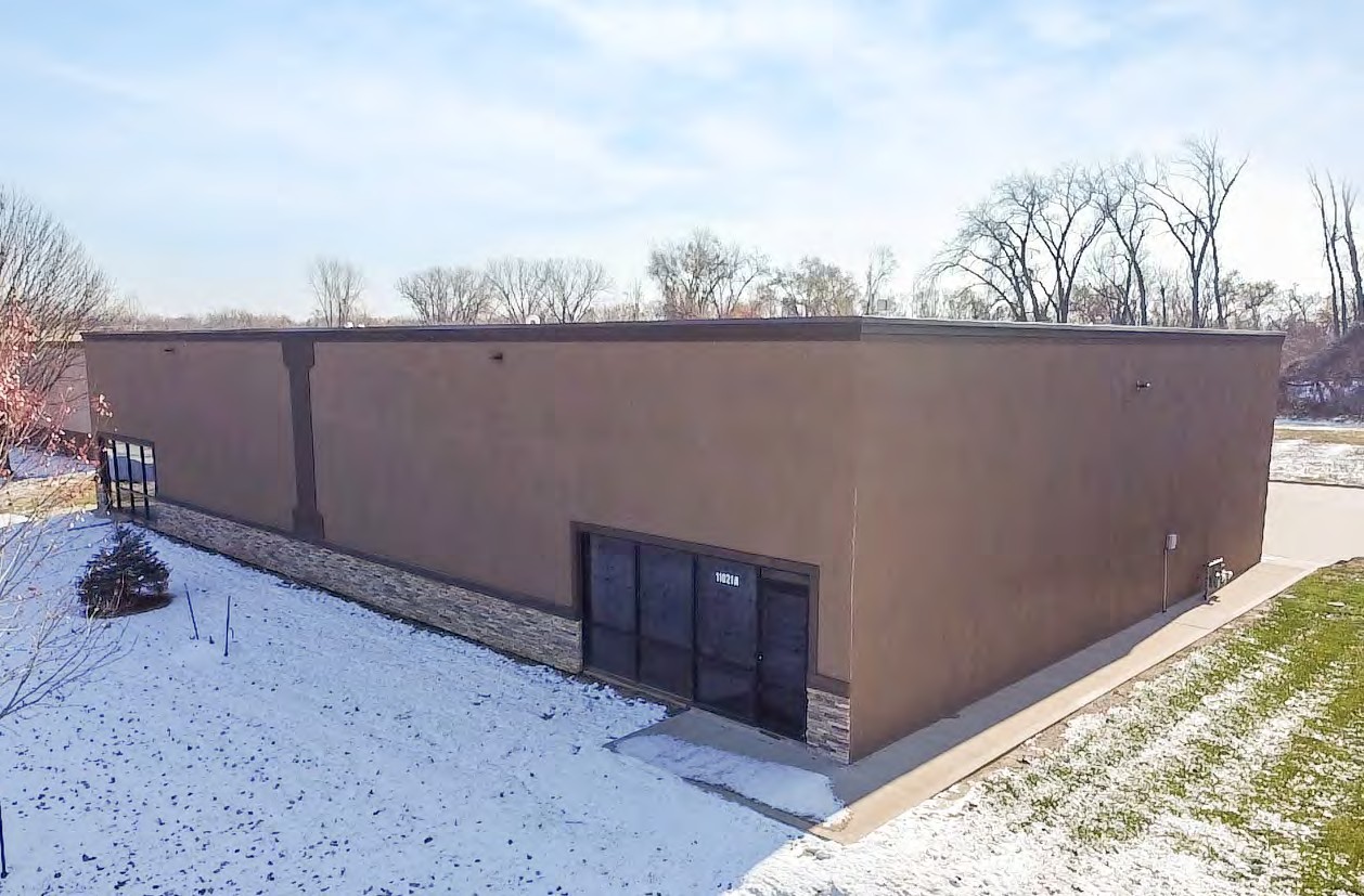 11021 Kaw Dr, Edwardsville, KS 66111