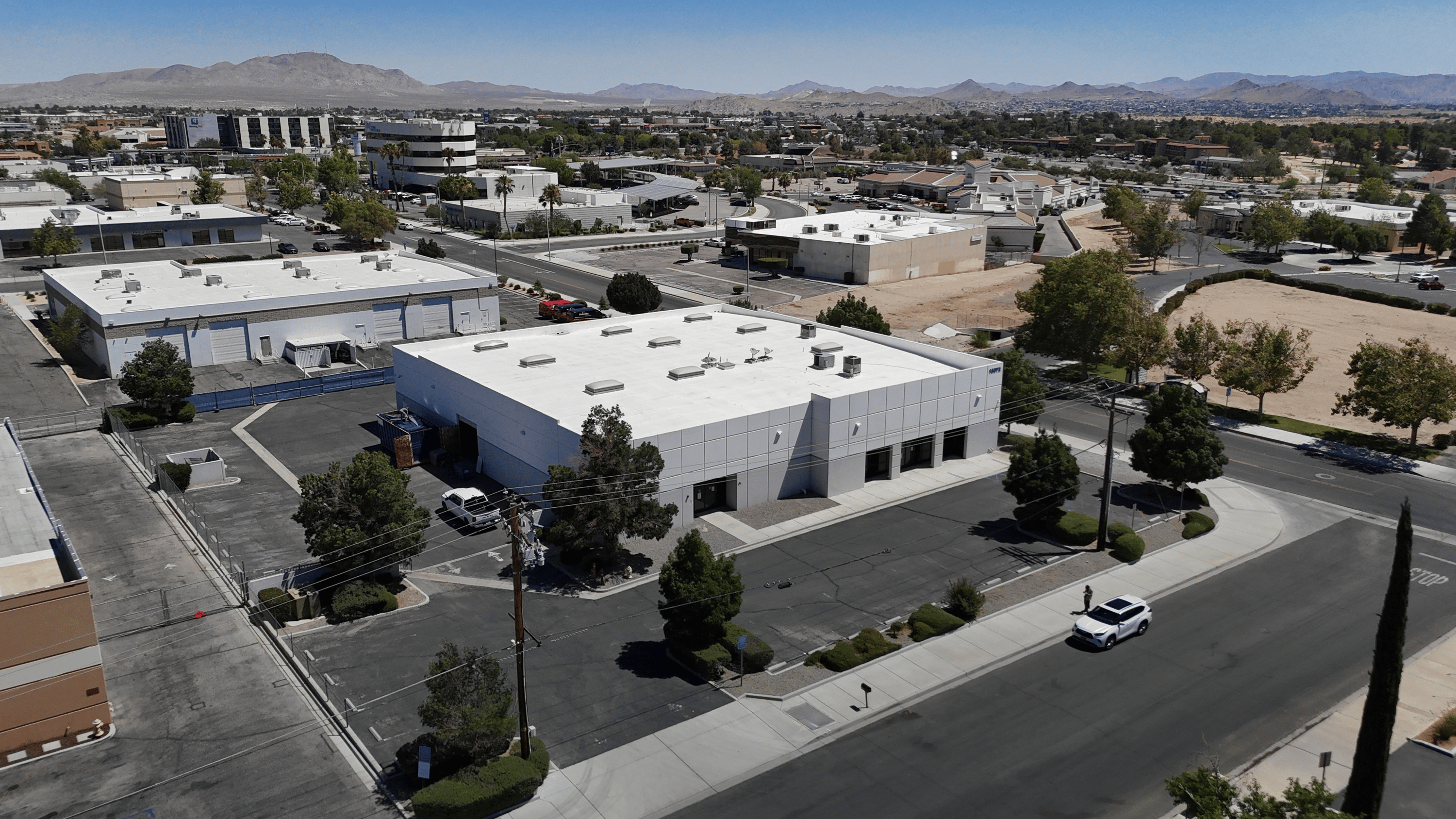 15372 Bonanza Rd, Victorville, CA 92392