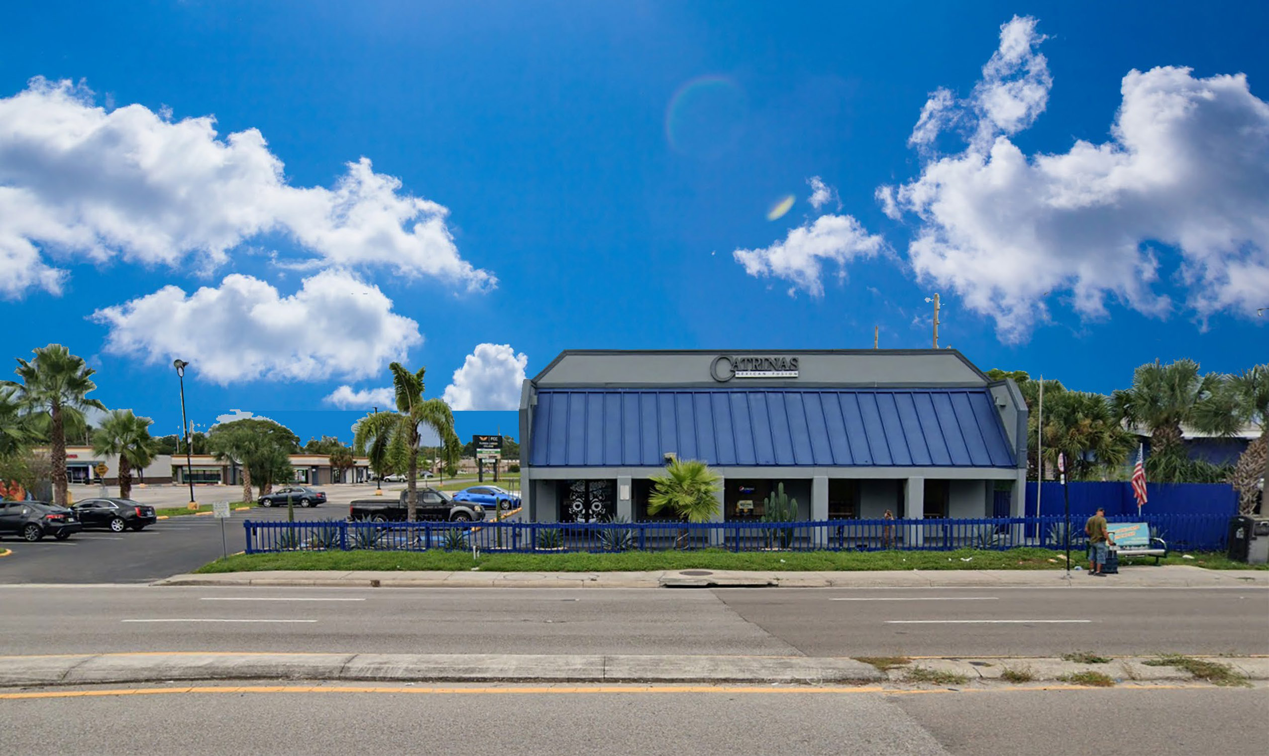 925 N Semoran Blvd, Orlando, FL 32807