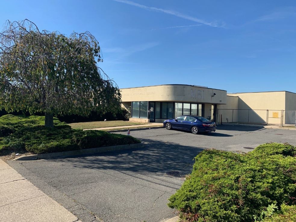 4273 Hempstead Tpke, Bethpage, NY 11714