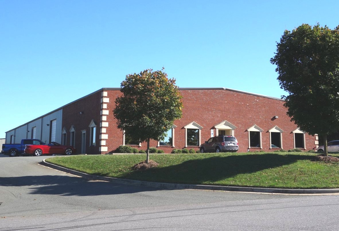 122 Backstretch Ln, Mooresville, NC 28117