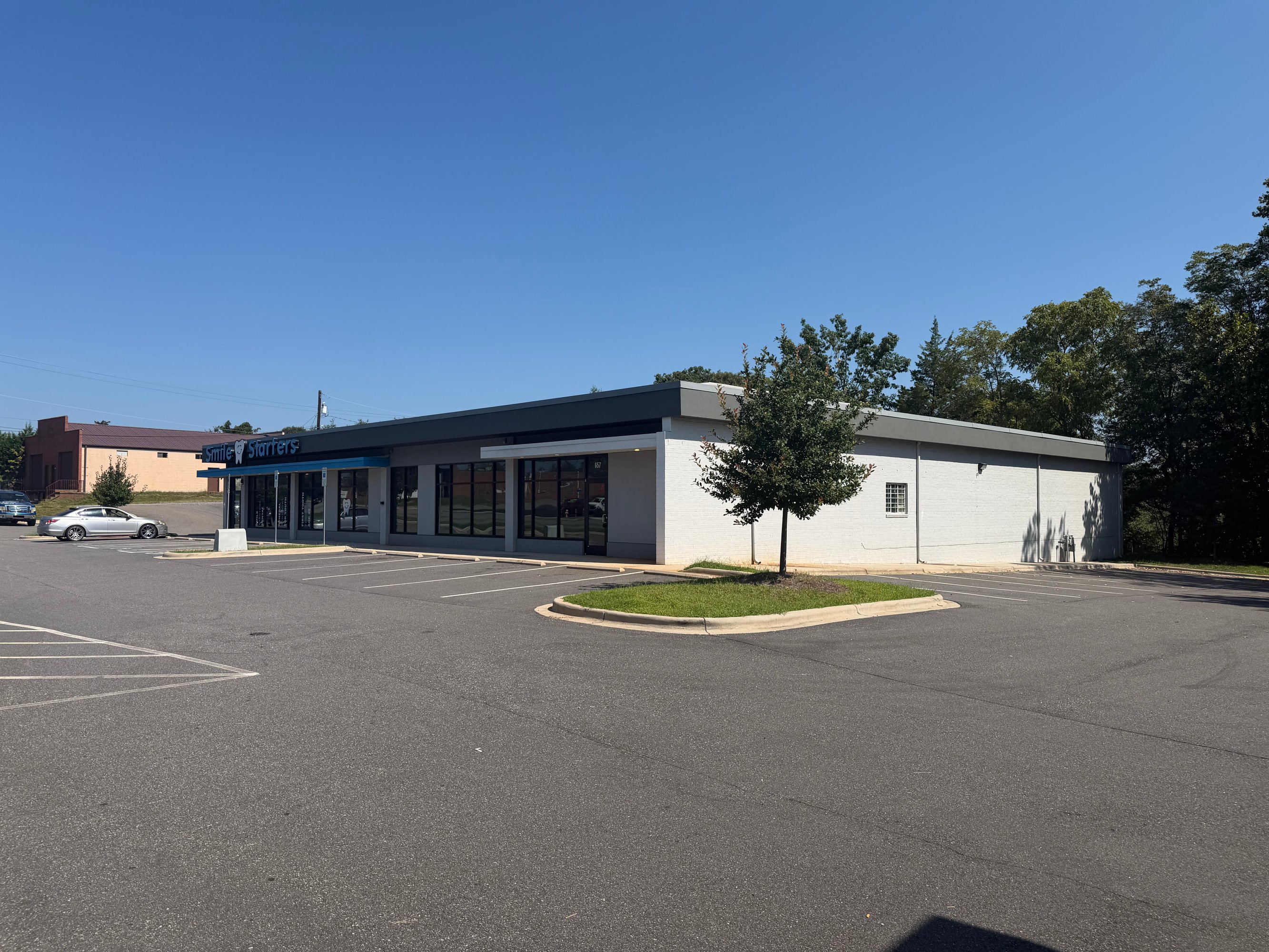655 Lenoir Rhyne Blvd SE, Hickory, NC 28602