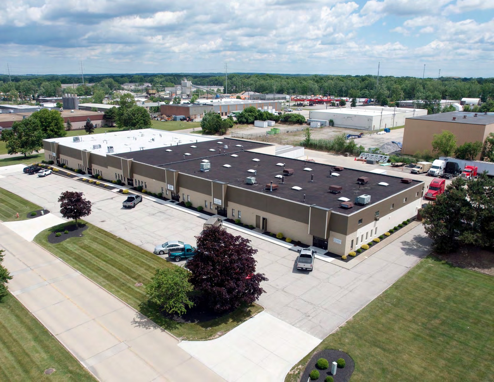 7307 Young Dr, Walton Hills, OH 44146