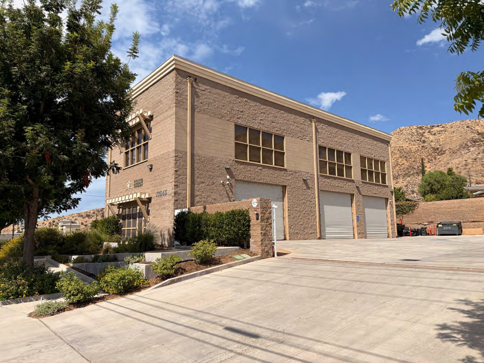 17645 Sierra Hwy, Canyon Country, CA 91351