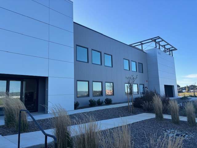 1940 Airway Dr, Hollister, CA 95023