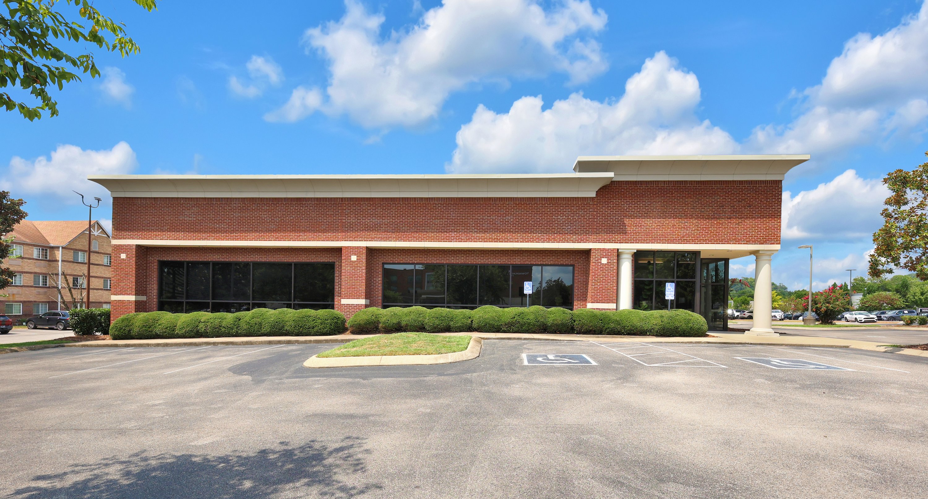 2 Cadillac Dr, Brentwood, TN 37027