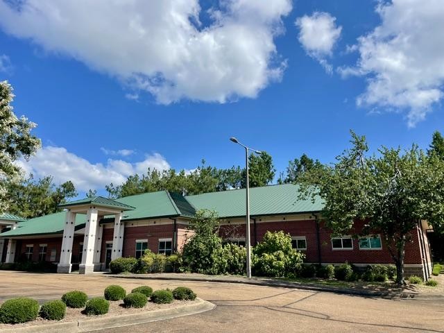 497 Azalea Dr, Oxford, MS 38655
