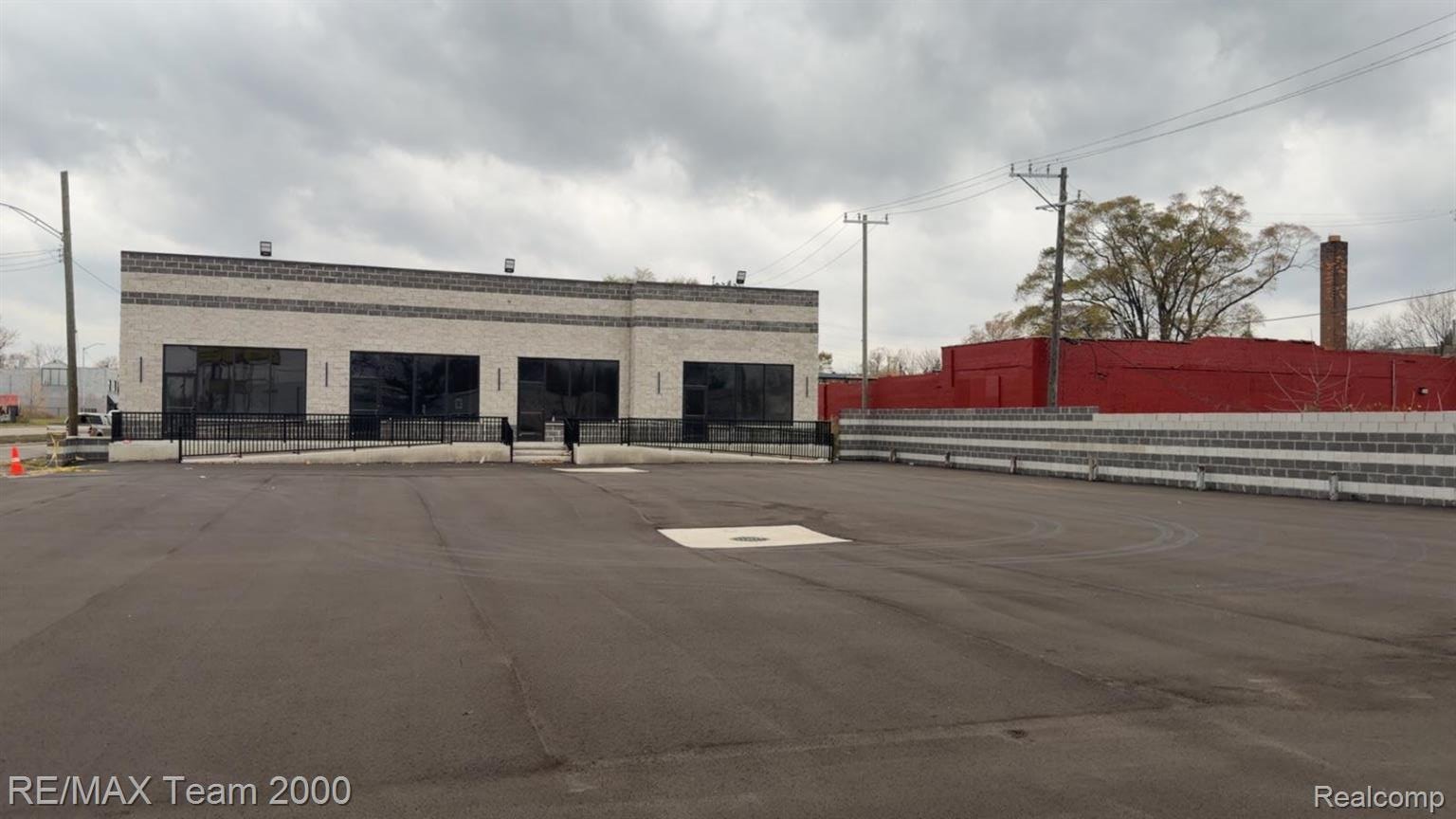 3509 E Davison St, Hamtramck, MI 48212