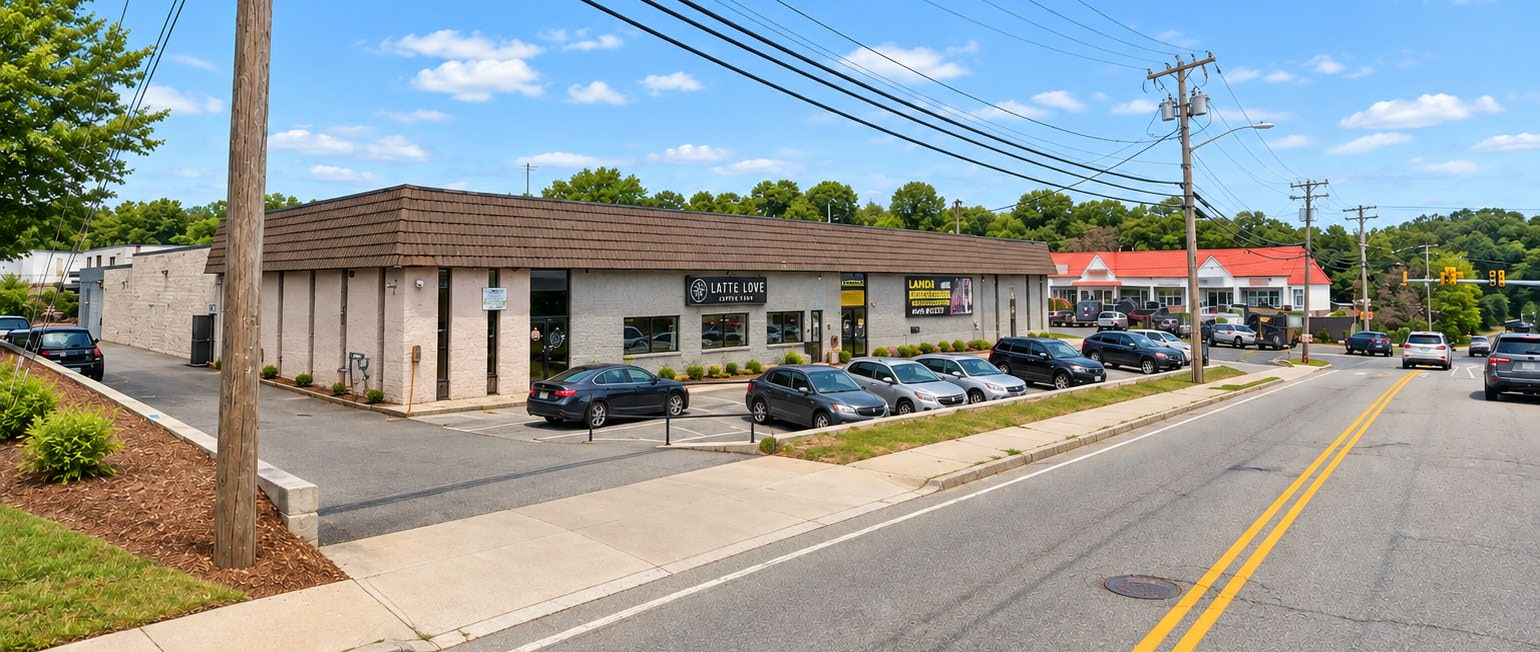11 Comstock Pkwy, Cranston, RI 02921