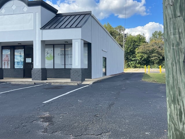 641 Snow St, Oxford, AL 36203