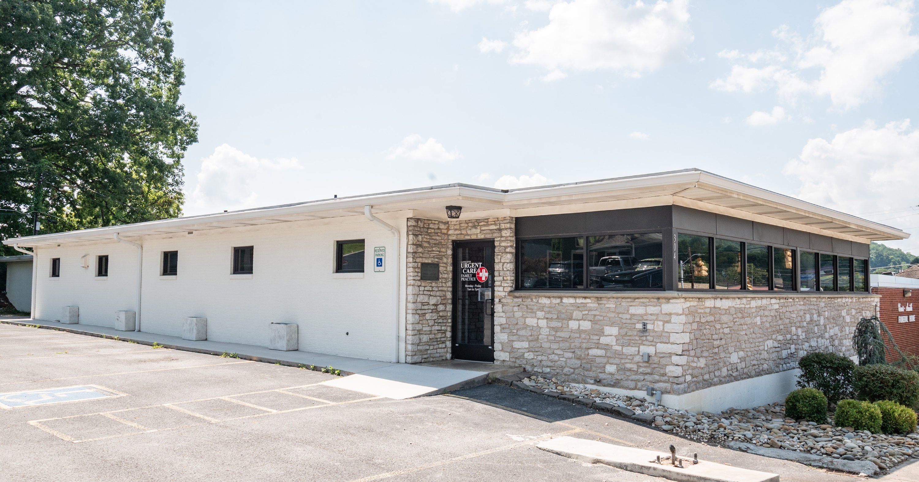 304 East Central Ave, La Follette, TN 37766