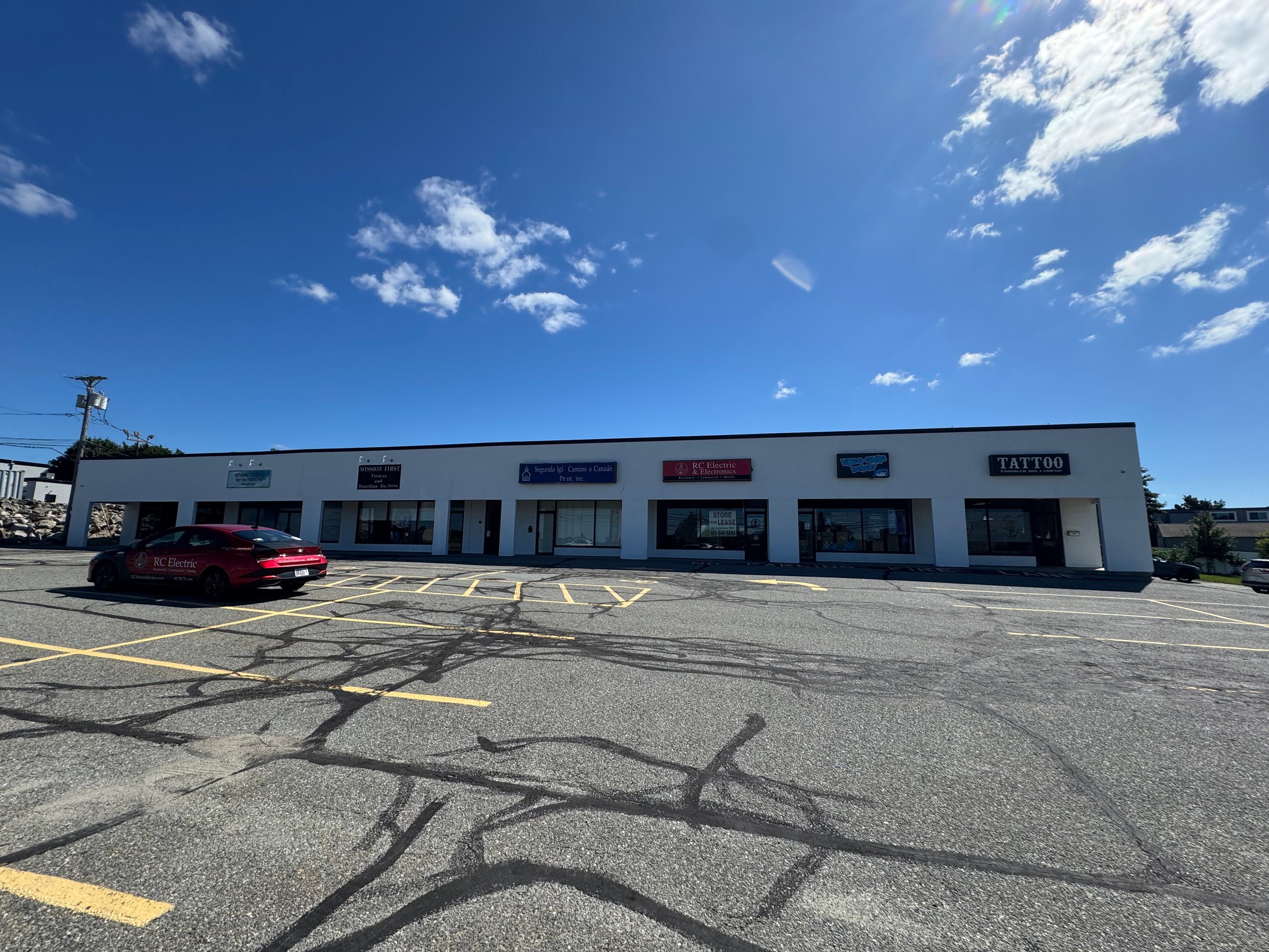 999 W Main Rd, Middletown, RI 02842