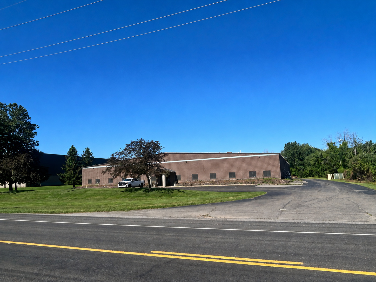657 Basket Rd, Webster, NY 14580