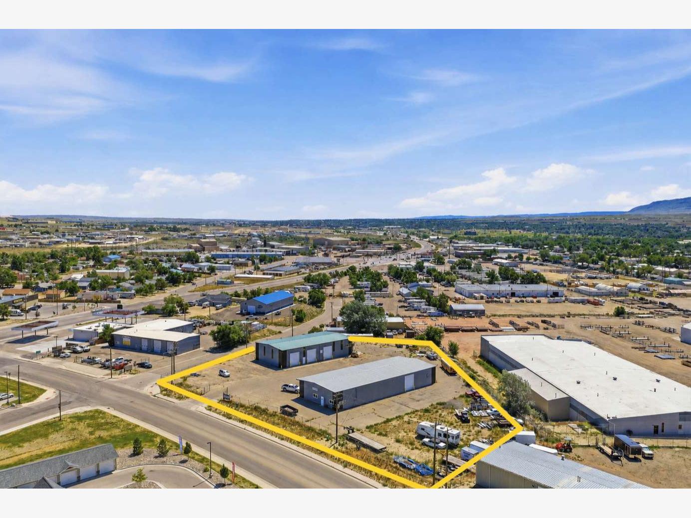 4155 Poison Spider Rd, Mills, WY 82604