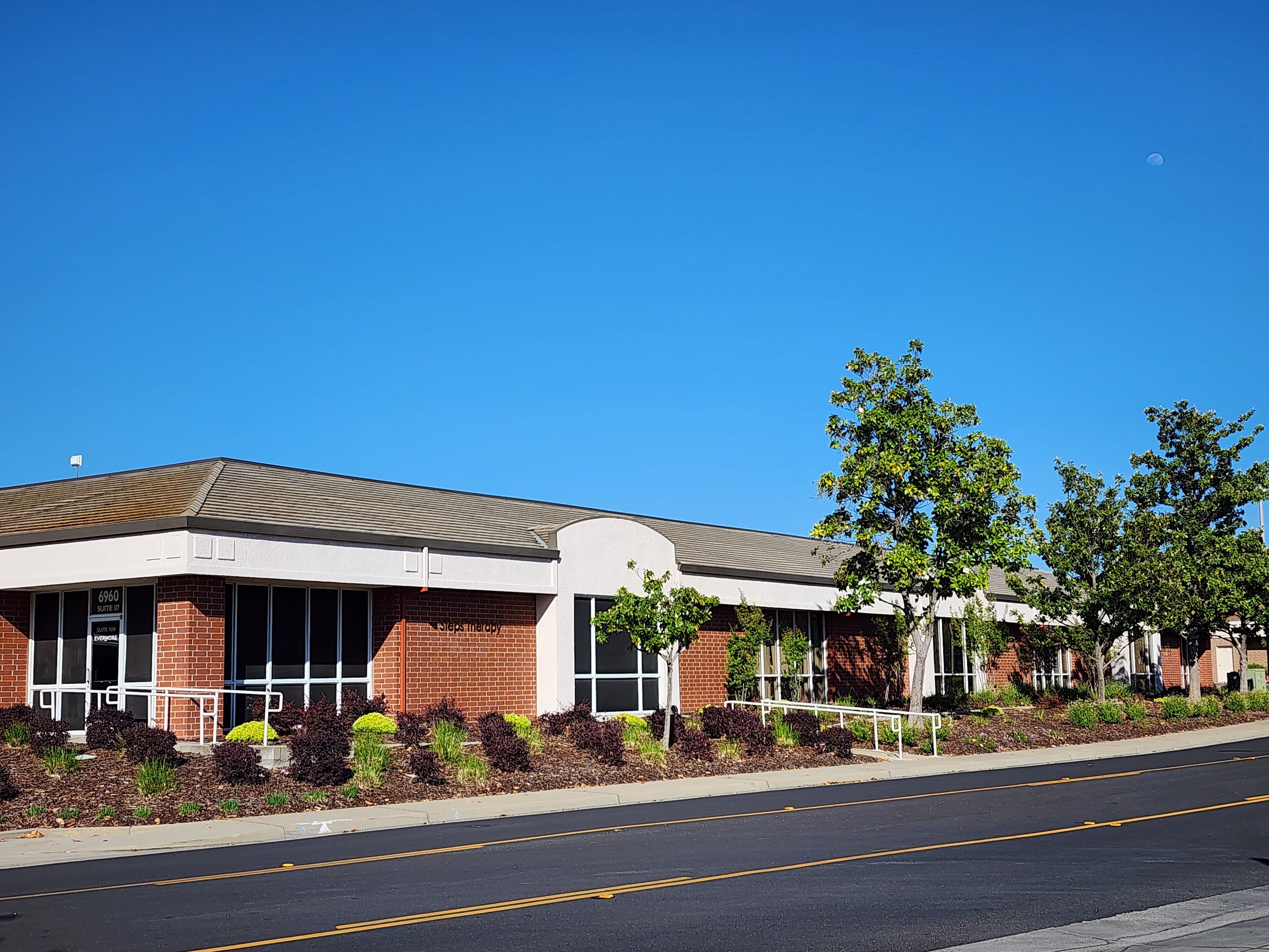 6960 Destiny Dr, Rocklin, CA 95677
