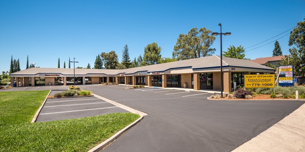 9045 Fair Oaks Blvd, Carmichael, CA 95608