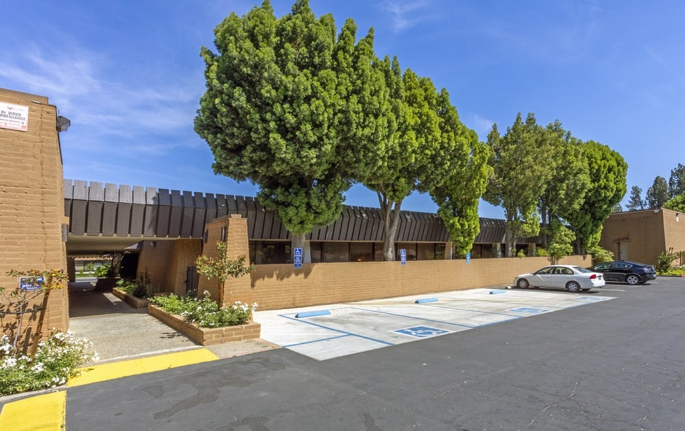 5151 N Palm Ave, Fresno, CA 93704
