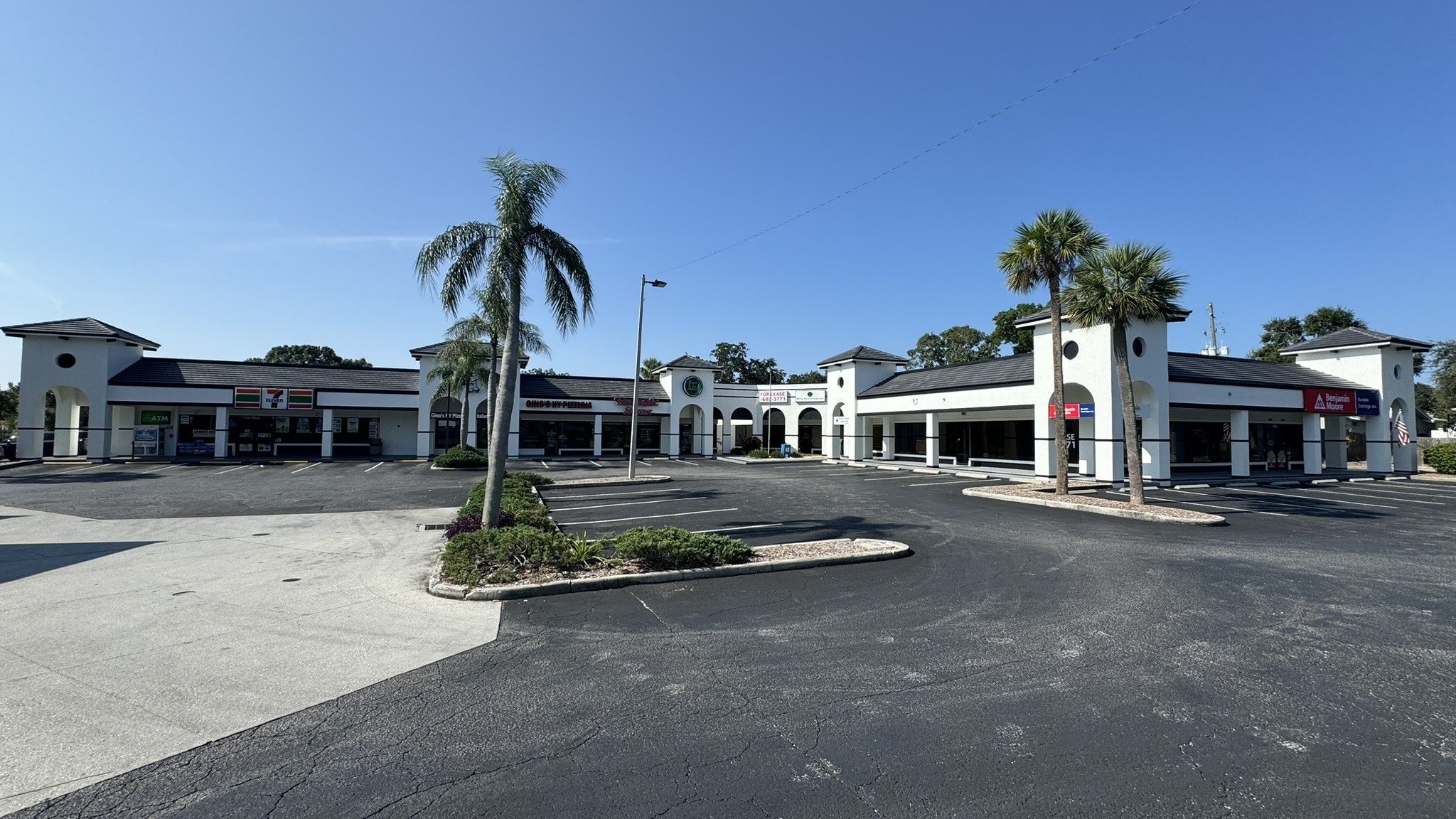 3370 Tampa Rd, Palm Harbor, FL 34684