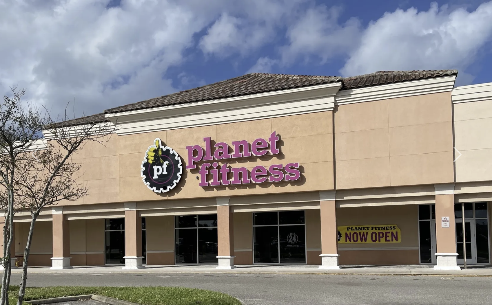 686 Cheney Hwy, Titusville, FL 32780