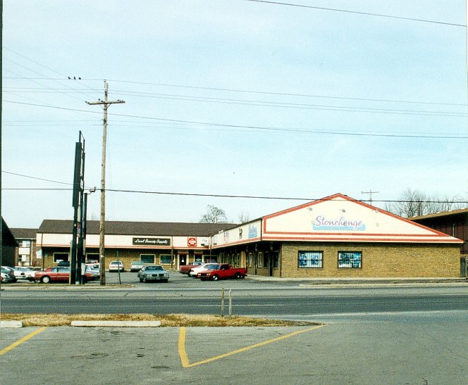 426 E Mcgalliard Rd, Muncie, IN 47303