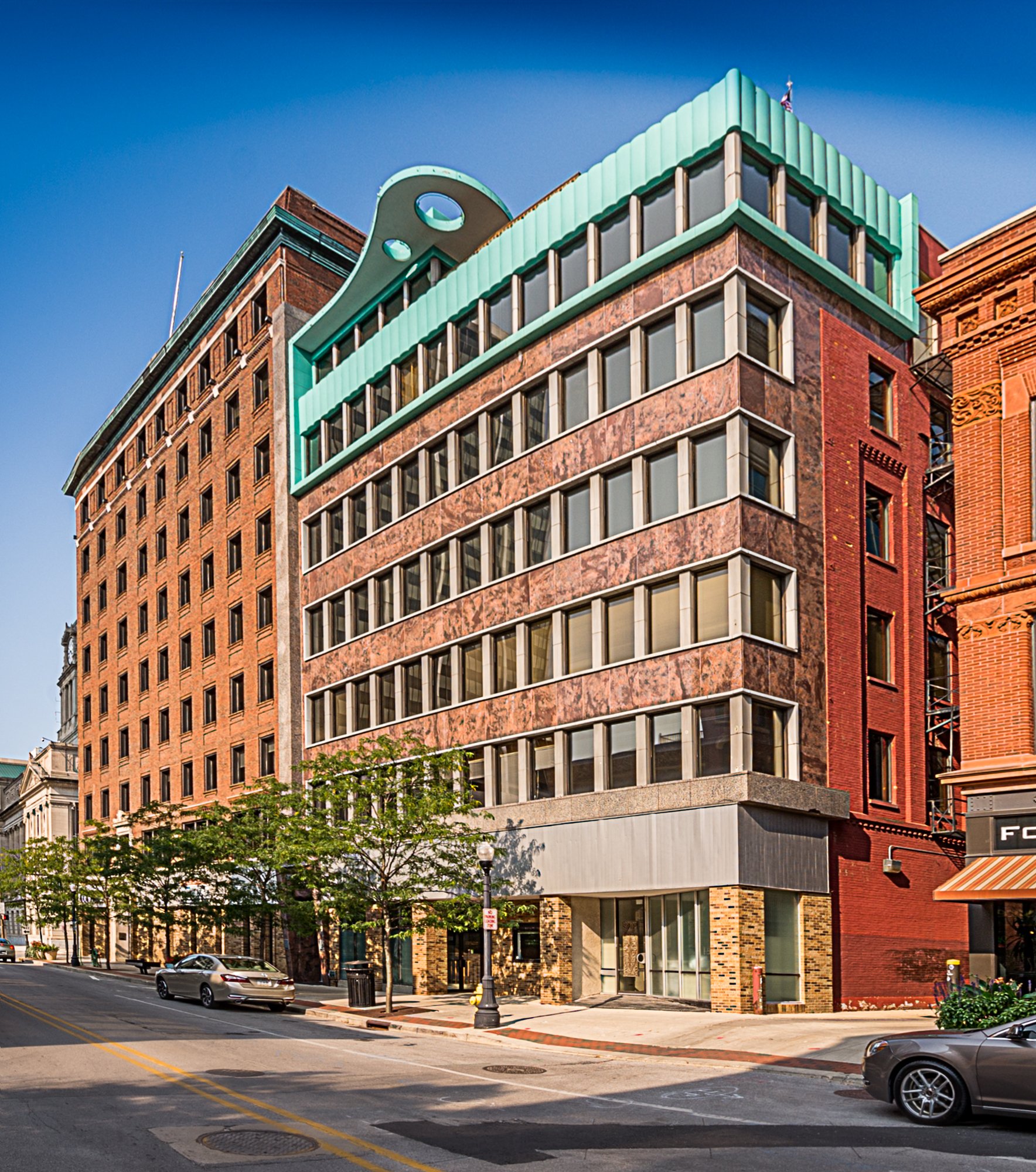 809 S Calhoun St, Fort Wayne, IN 46802