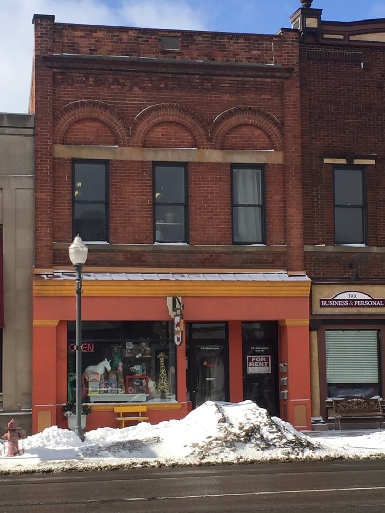 5 N Washington St, Oxford, MI 48371
