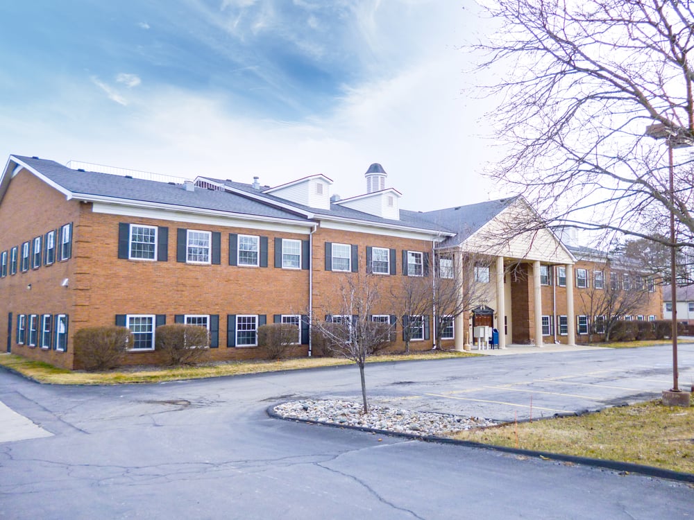 41000 W 7 Mile Rd, Northville, MI 48167