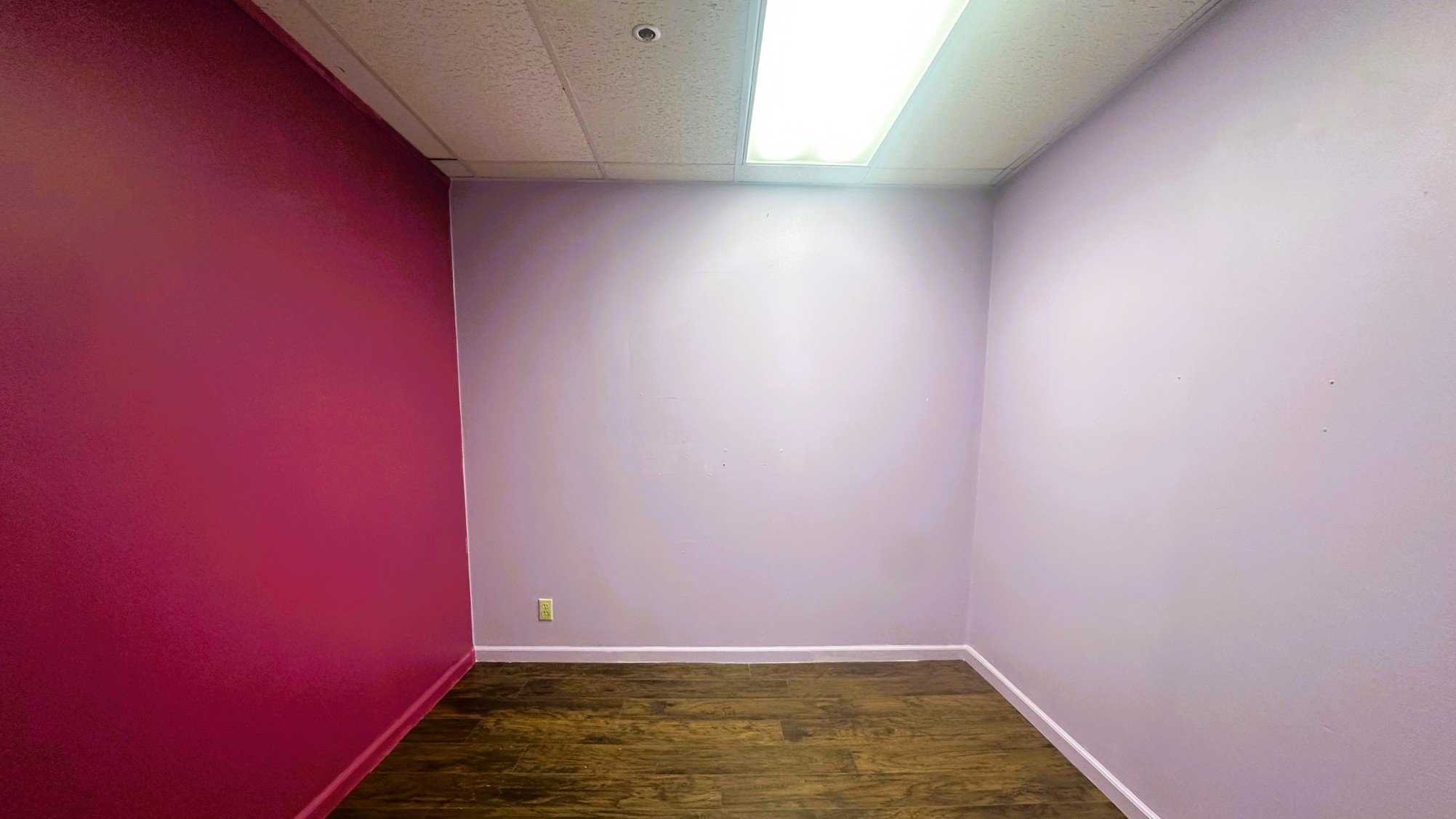3864390