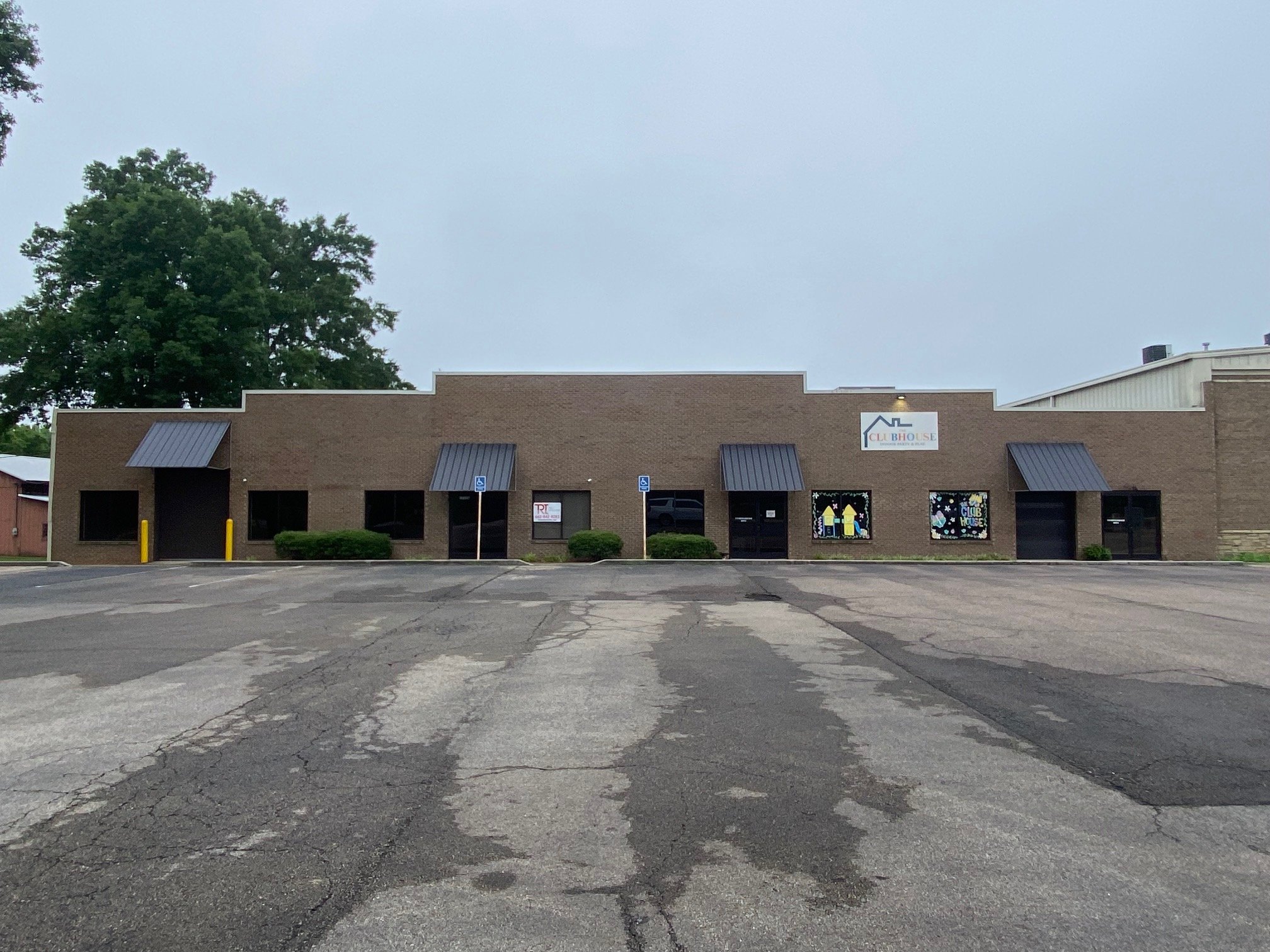 1715 Mccullough Blvd, Tupelo, MS 38801