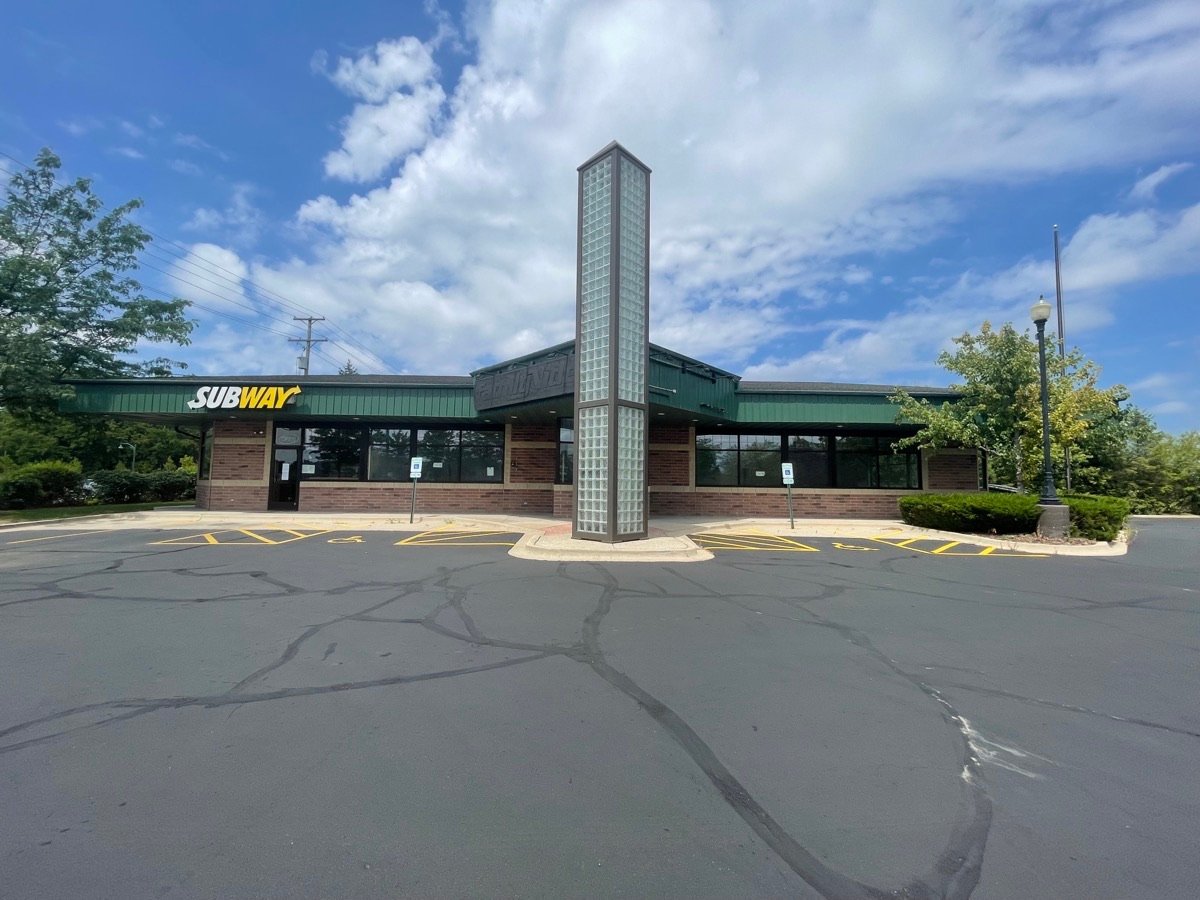 1480 N Lake St, Grayslake, IL 60030