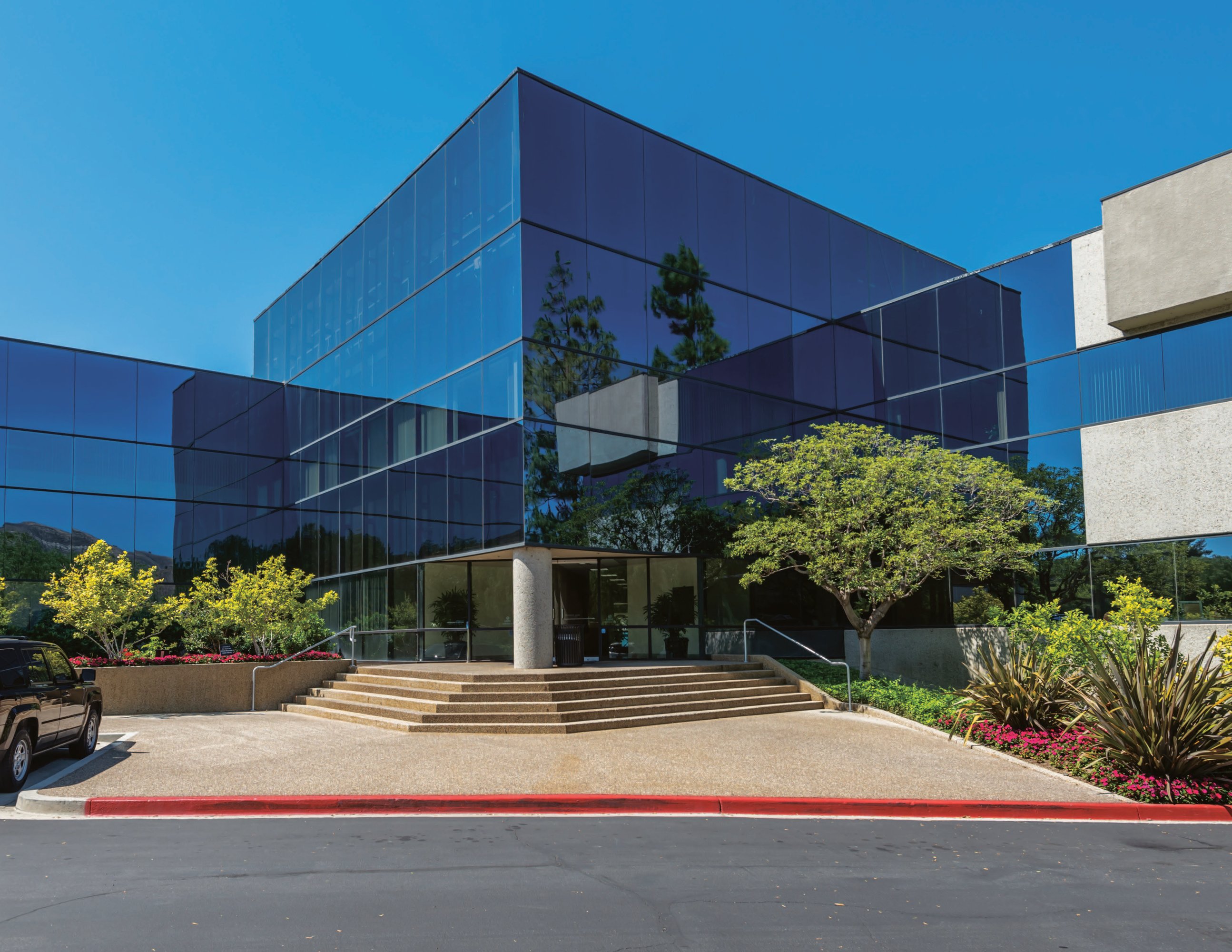 27001 Agoura Rd, Calabasas, CA 91301