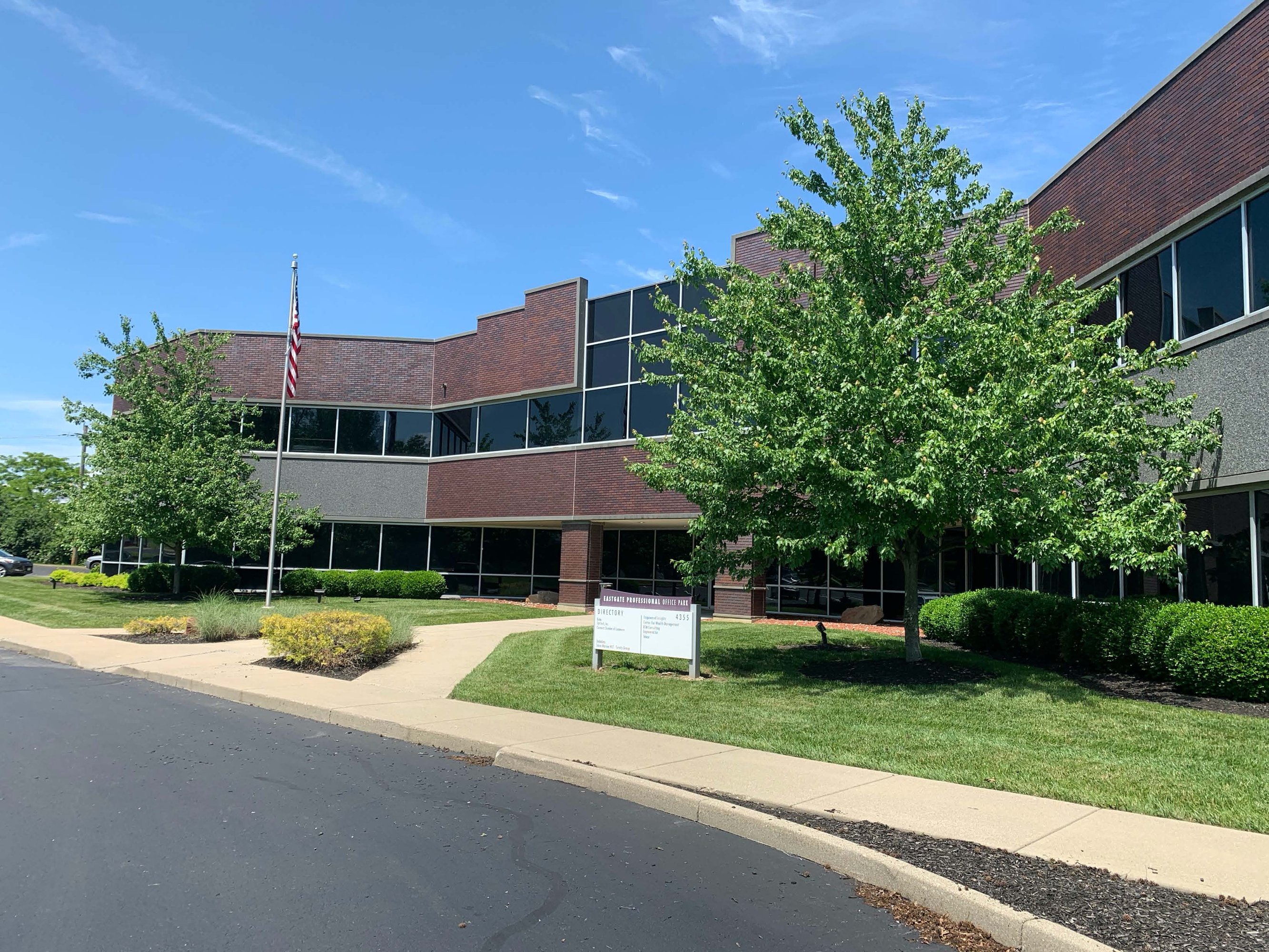 4355 Ferguson Dr, Cincinnati, OH 45245