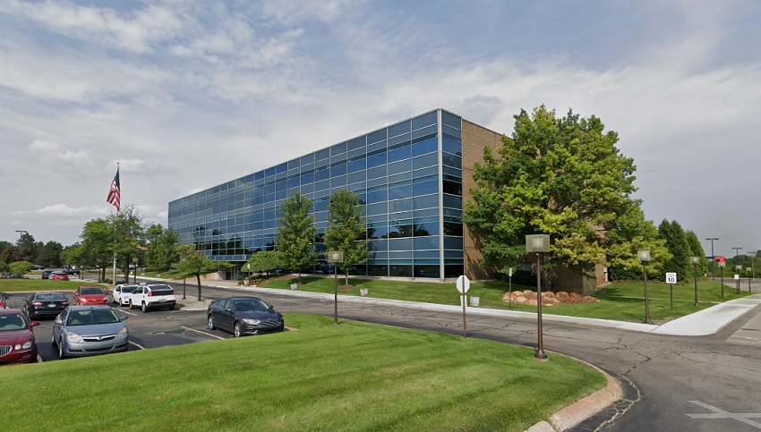 5700 Crooks Rd, Troy, MI 48098