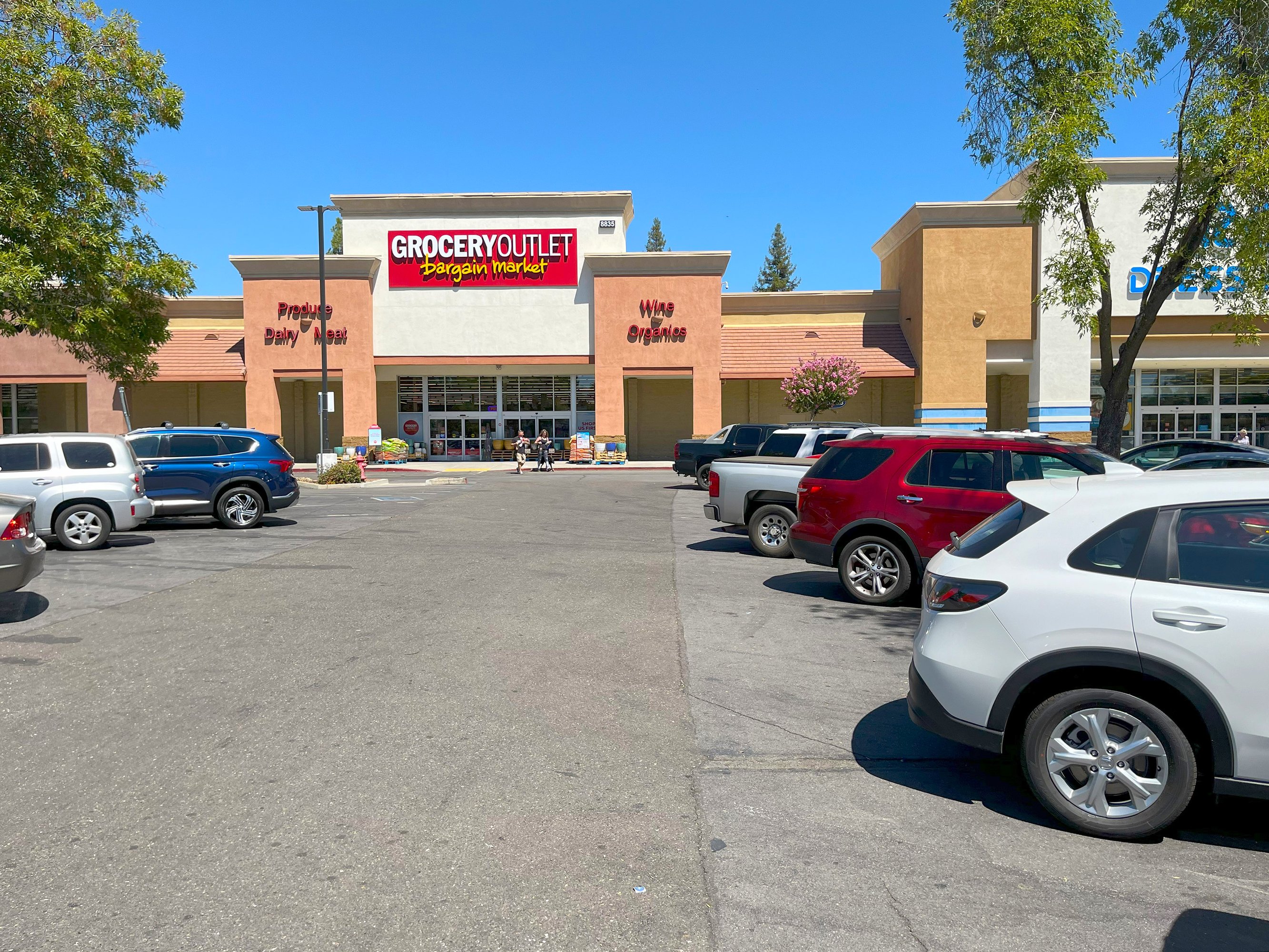 8861 Greenback Ln, Orangevale, CA 95662