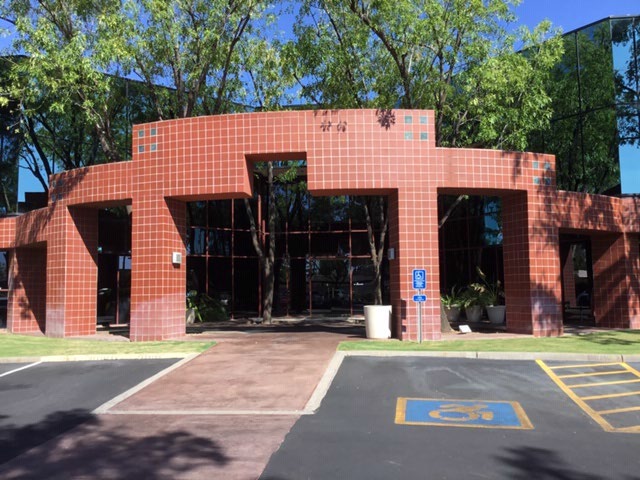 2601 E Thomas Rd, Phoenix, AZ 85016