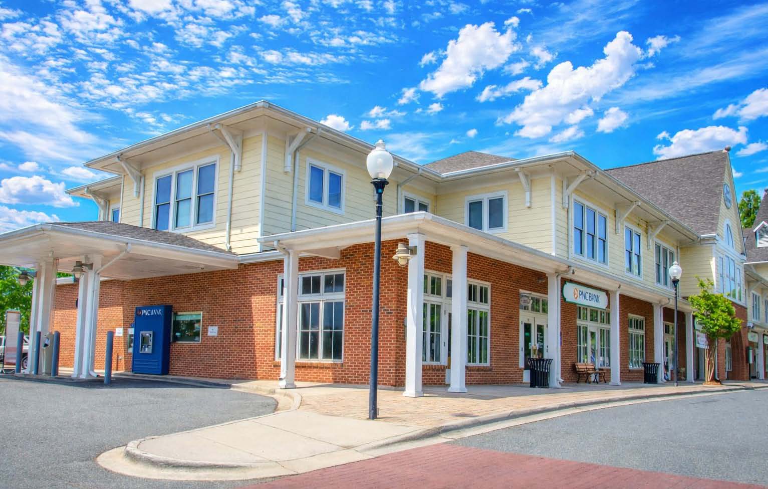 110 Matthews Station St, Matthews, NC 28105