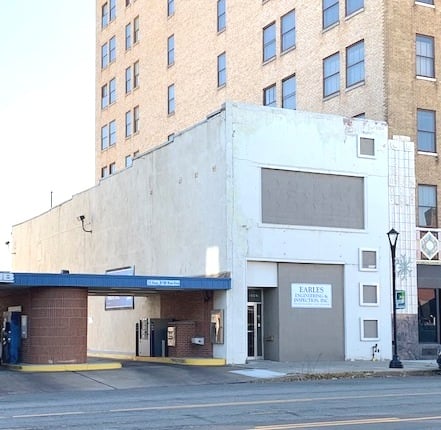 115 W Iron Ave, Salina, KS 67401