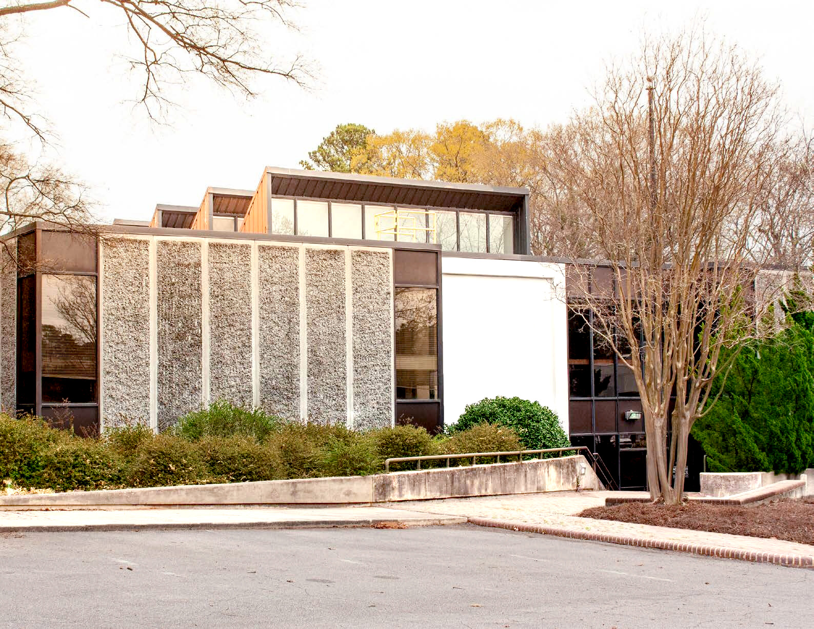 1312 Annapolis Dr, Raleigh, NC 27608