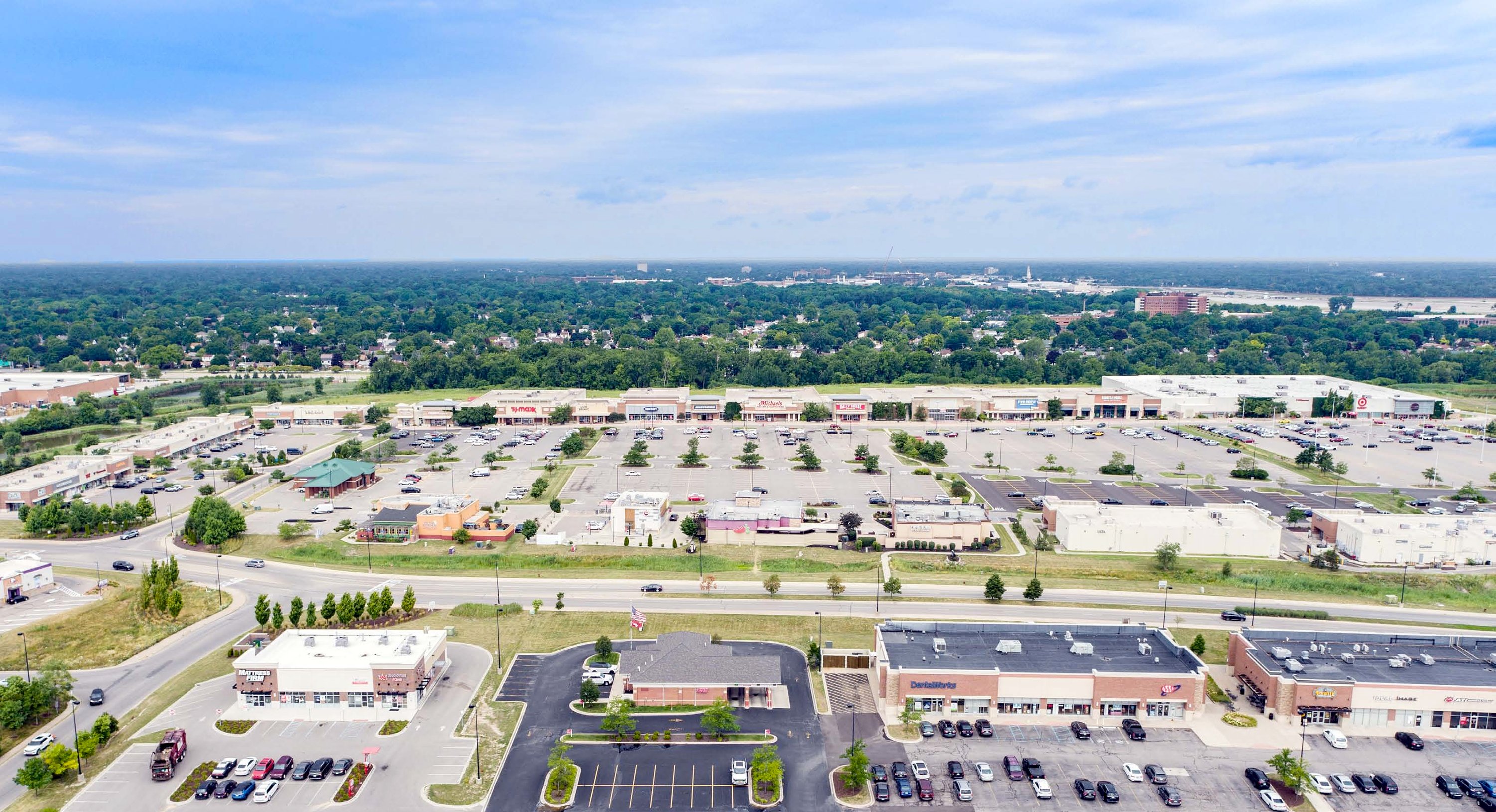3100-3392 Fairlane Dr, Allen Park, MI 48101